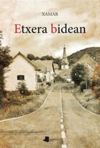 Etxera_bidean